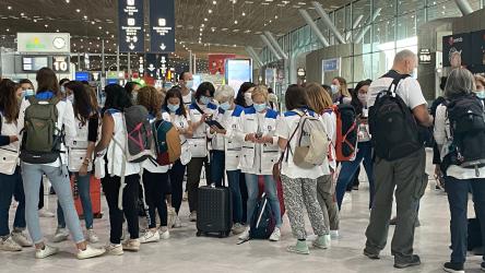 Réservistes sanitaires à l'aéroport au départ de la Nouvelle-Calédonie