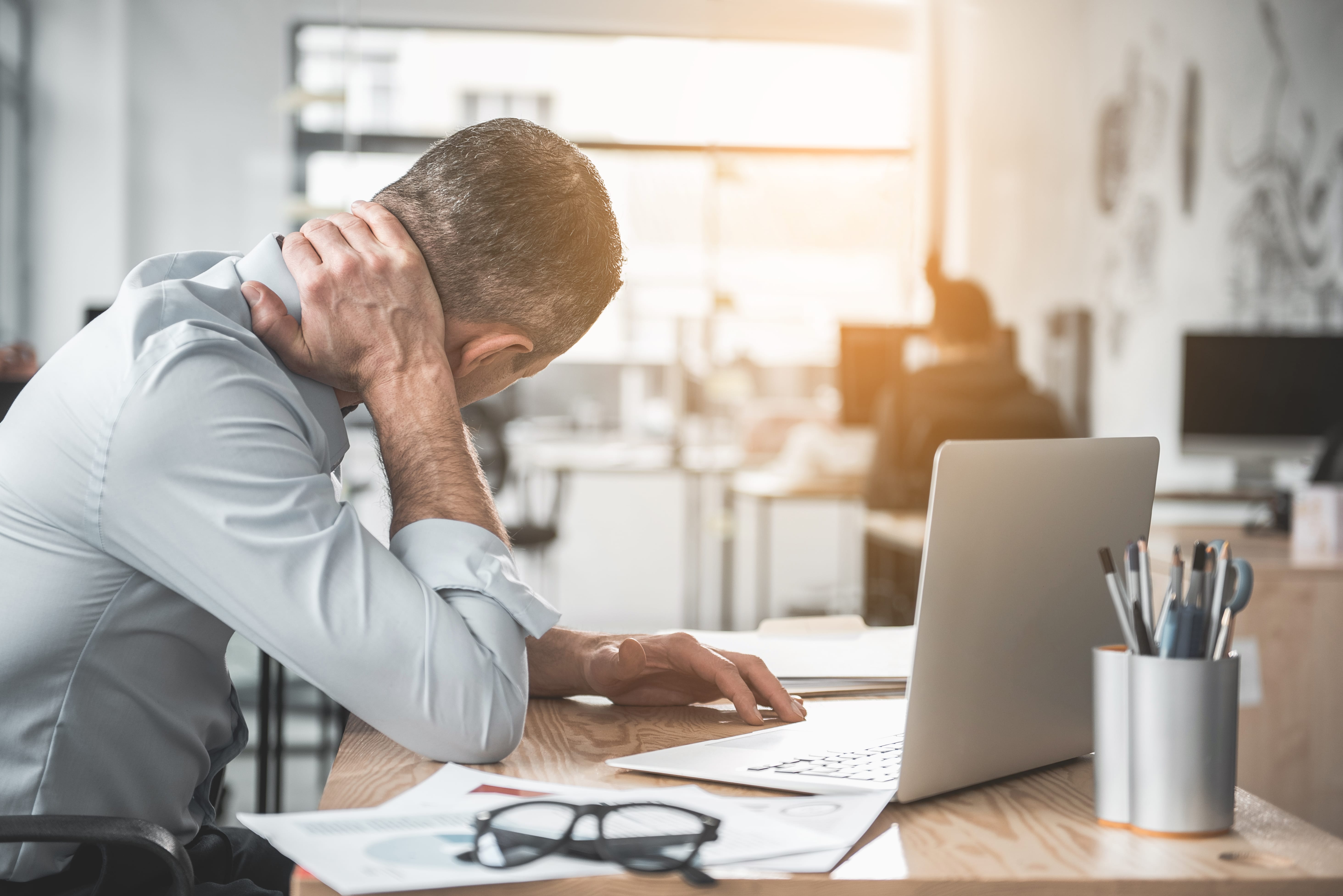 Suicides liés au travail : vers la mise en place d’un système de surveillance spécifique ?